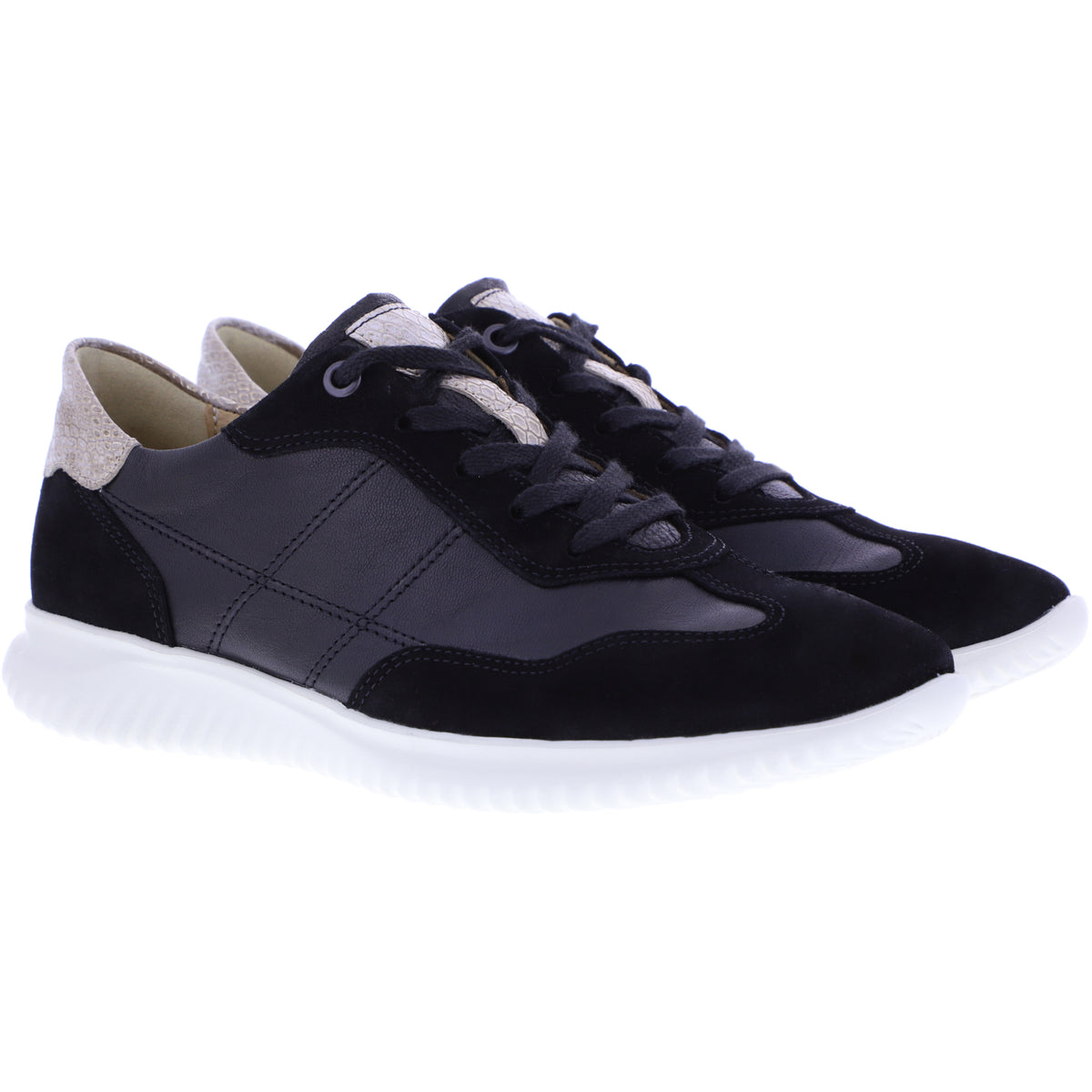 Hartjes / Modell: Breeze / Schwarz Velours-/Nappa-Leder / Weite: G / 1621143-0101 / Damen Sneakers