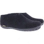 Glerups / Modell: "AR" / Charcoal Schwarz Wollfilz / Schwarze Sohle / Geschlossene Hausschuhe